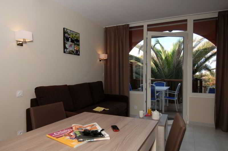 Residence Odalys Terra Gaia Sete Bagian luar foto